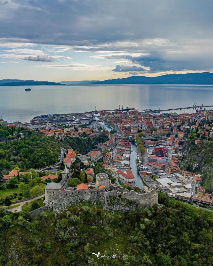 Apartment Bivio Rijeka Exteriör bild